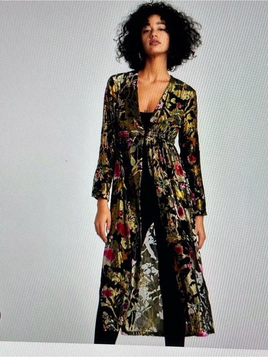 Zara Tops - Zara Velvet Jacquard Kimono Limited Edition